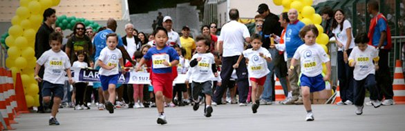 2º Circuito Infantil de Corridas contra o Câncer - Meninos 5 anos correndo