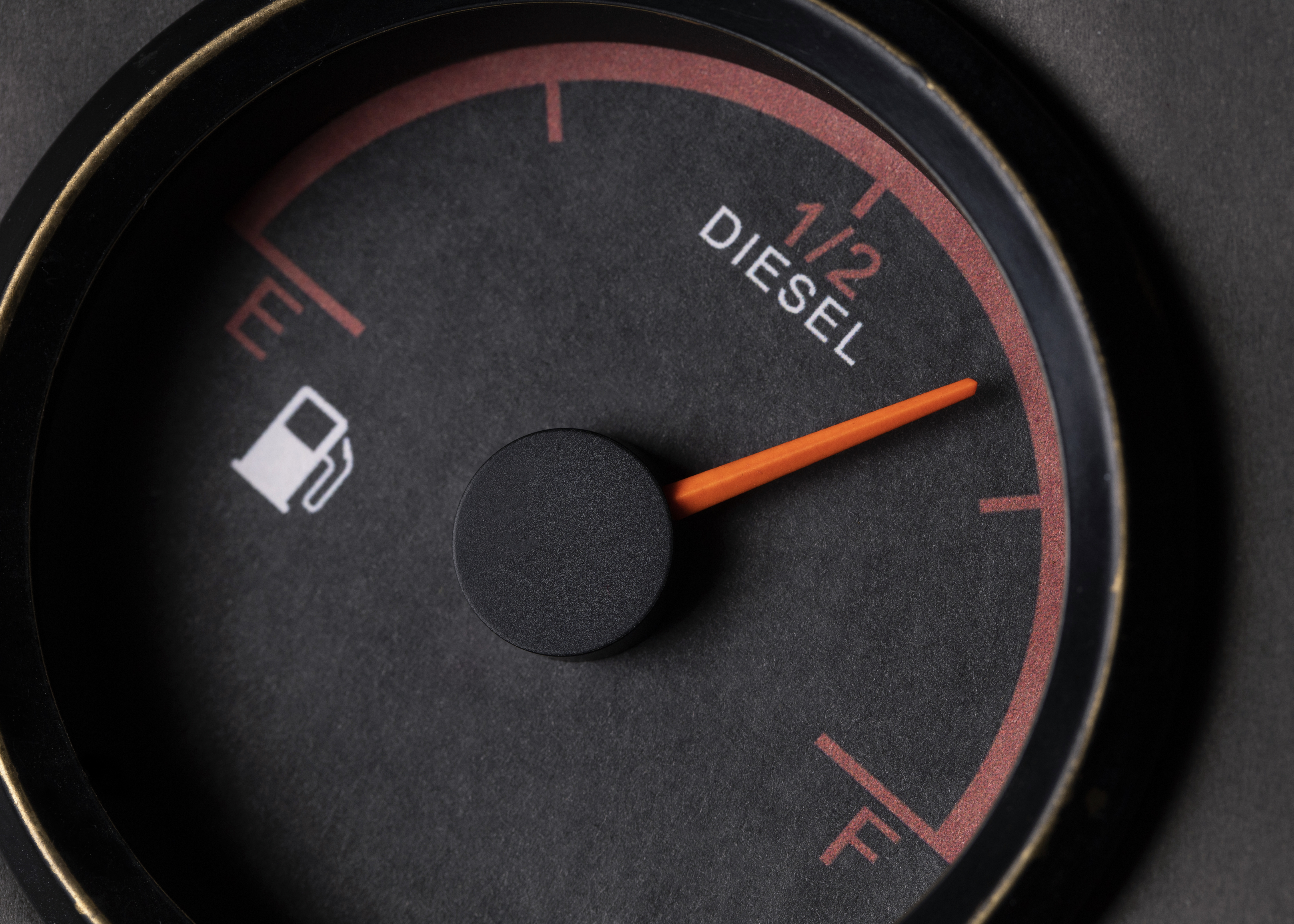 Quantos litros de diesel consome um gerador?