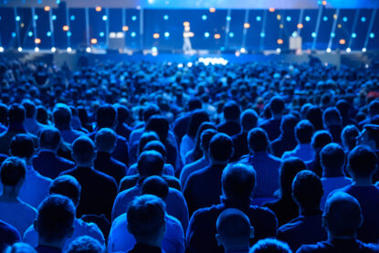 Geradores para eventos corporativos: como calcular a demanda de energia
